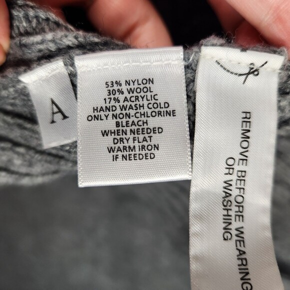 ANN TAYLOR LOFT 254194 Gray Cable Knit Wool Blend Pullover Sweater SIZE S - Picture 11 of 12